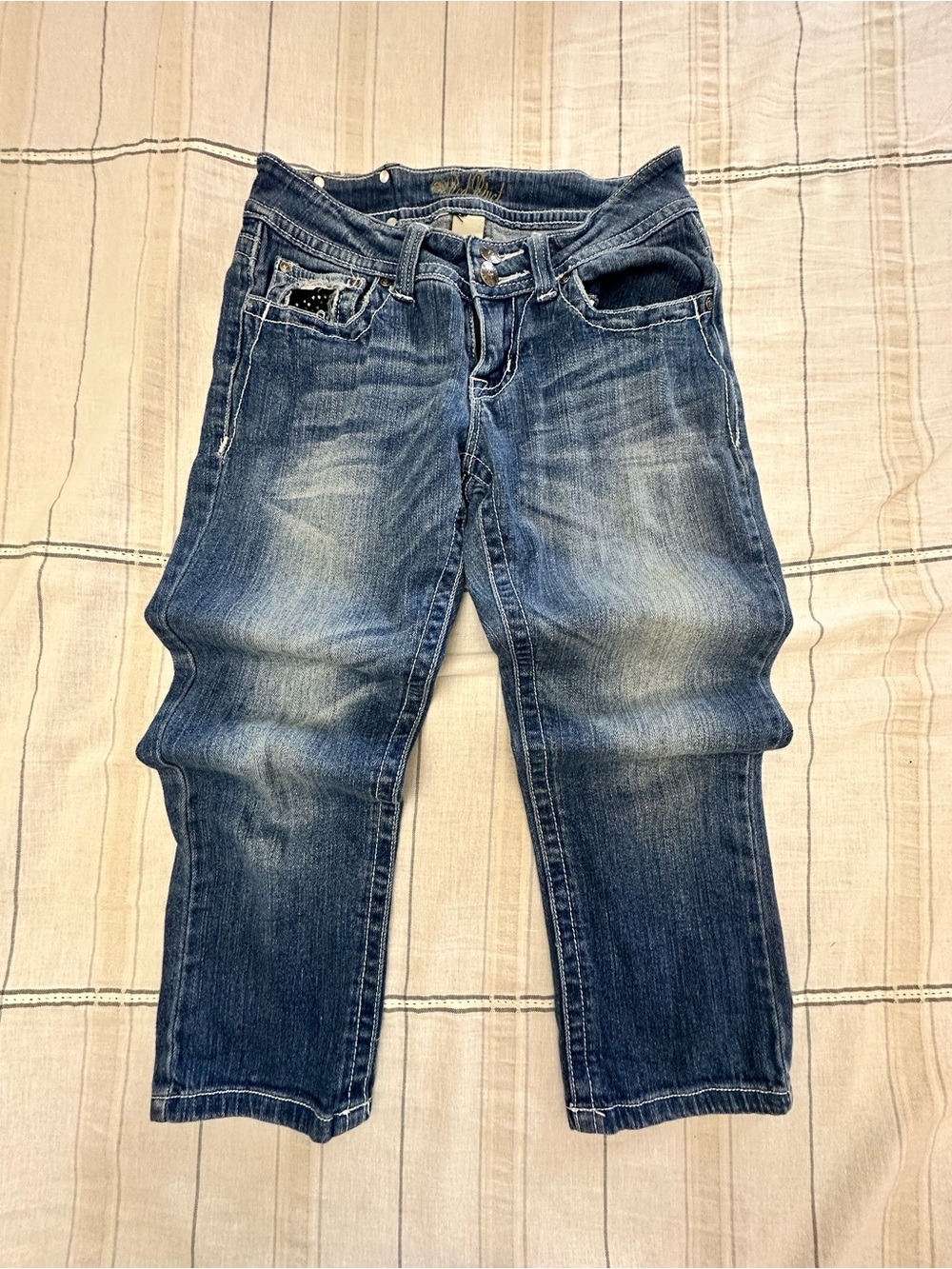 Red Rivet Women’s Distressed Blue Cropped Boyfriend Jeans